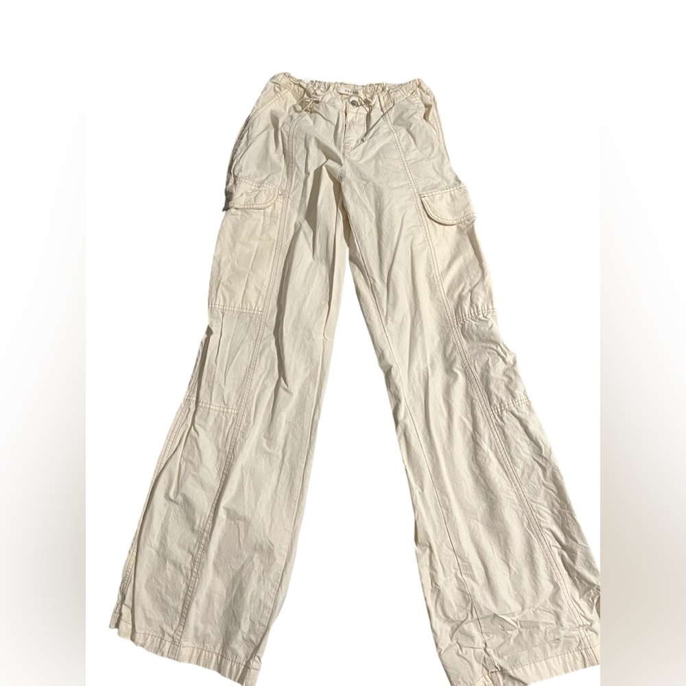 Pac Sun | Crème parachute cargo pants | Size S